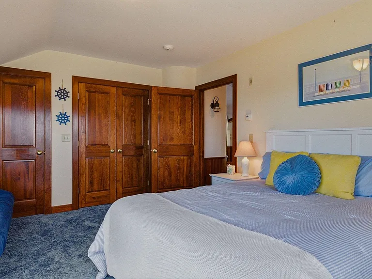 130 Harbor Rd — Photo 28