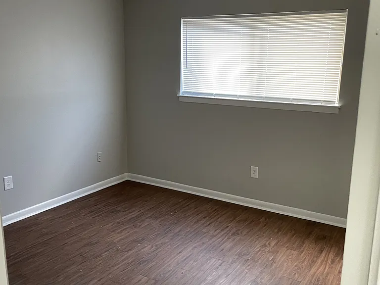 105 N Belvedere Blvd #9 — Photo 5