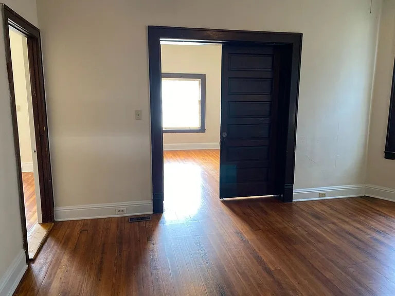 339 Park Ave — Photo 25