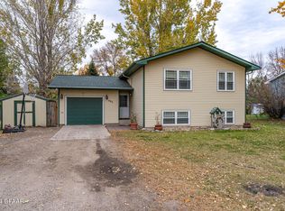 605 4th St, Thompson, ND 58278
