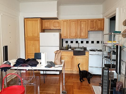 3rd image of 530 Parkside Ave Unit G2