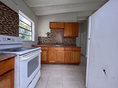 2425 NW 4th Ct, Pompano Beach, FL 33069 | Zillow