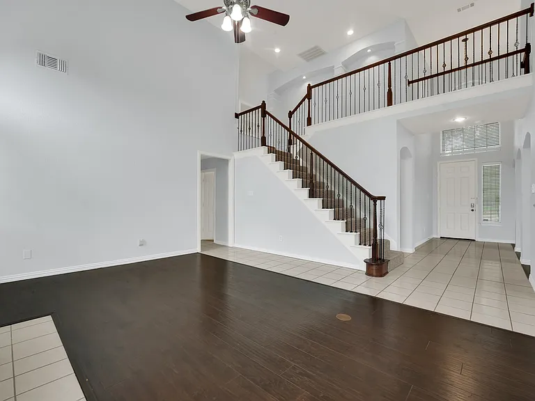 8504 Beatton Ct — Photo 12