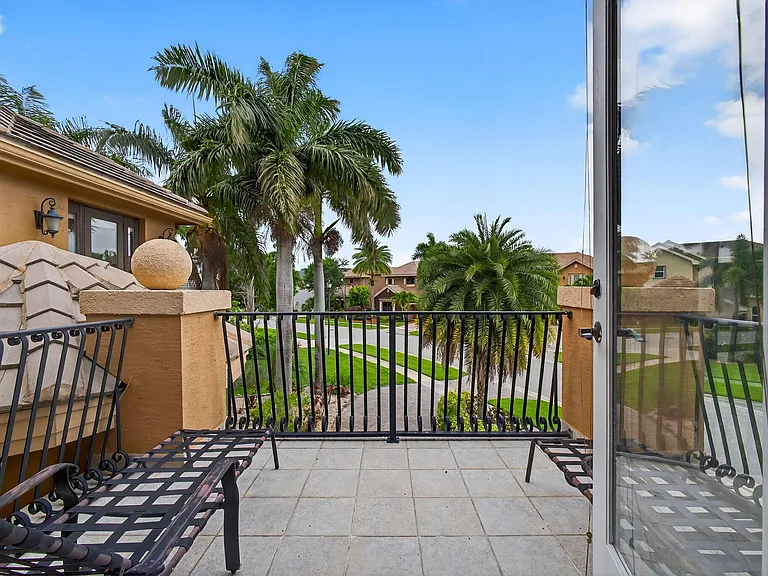 3501 Collonade Dr — Photo 21