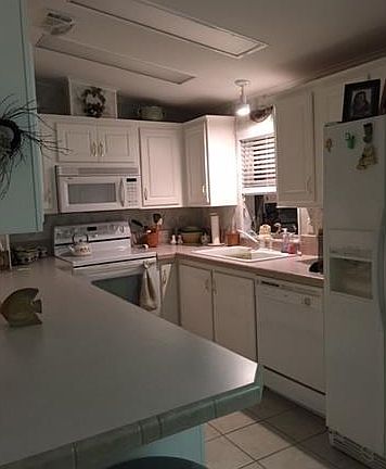 4th image of 4531 Lantern Ln E