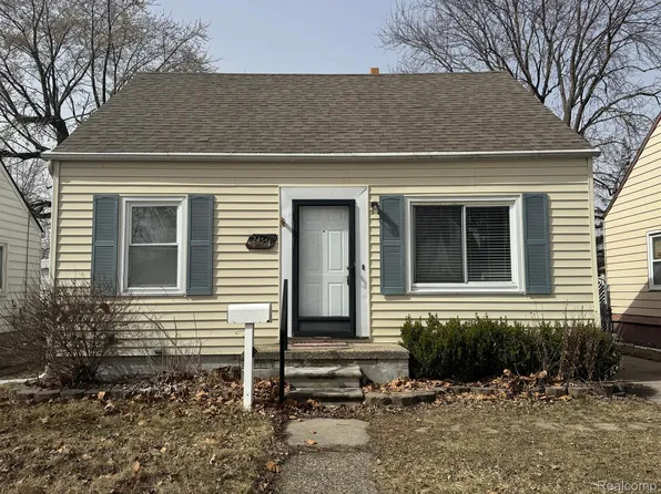 24551 Valley Ave, Eastpointe, MI 48021