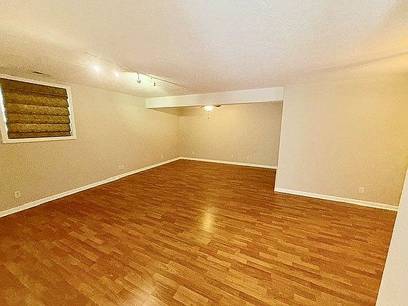 5th image of 724 Twelve Oaks Dr
