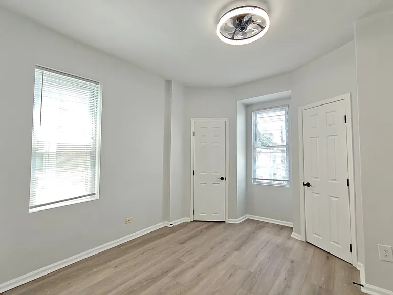 344 N Redfield St — Photo 13