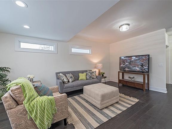 2nd image of 1443 Elmwood Ave