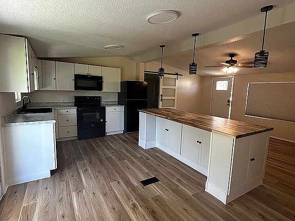 5th image of 3600 SE Mariposa Ave Lot 70