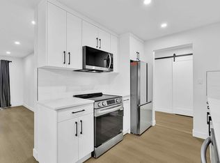 2567 Victoria St #201, Abbotsford, BC V2T2T4