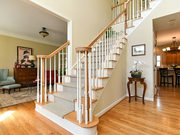 2nd image of 7313 Harrisonwoods Pl