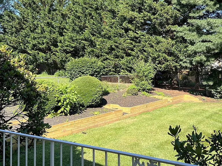313 Valley View Ave SW — Photo 10