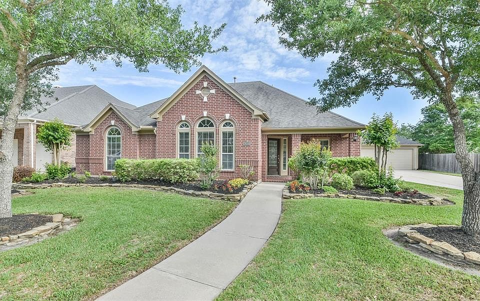Welcome HOME to 28006 Buckthorn Drive! This One-Story, Split Floorplan with a POOL and Detached Garage sits on a quiet street in the original section of FIRETHORNE!
