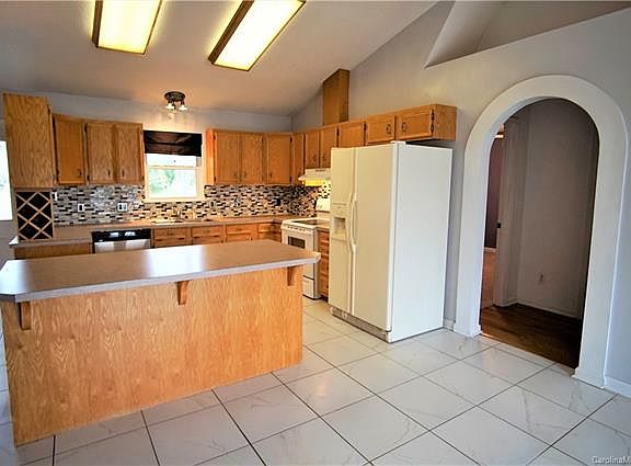 5th image of 149 Laura Jeanne Ln