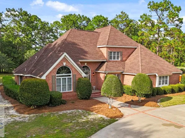 13 Birdie Dr, Jesup, GA 31546