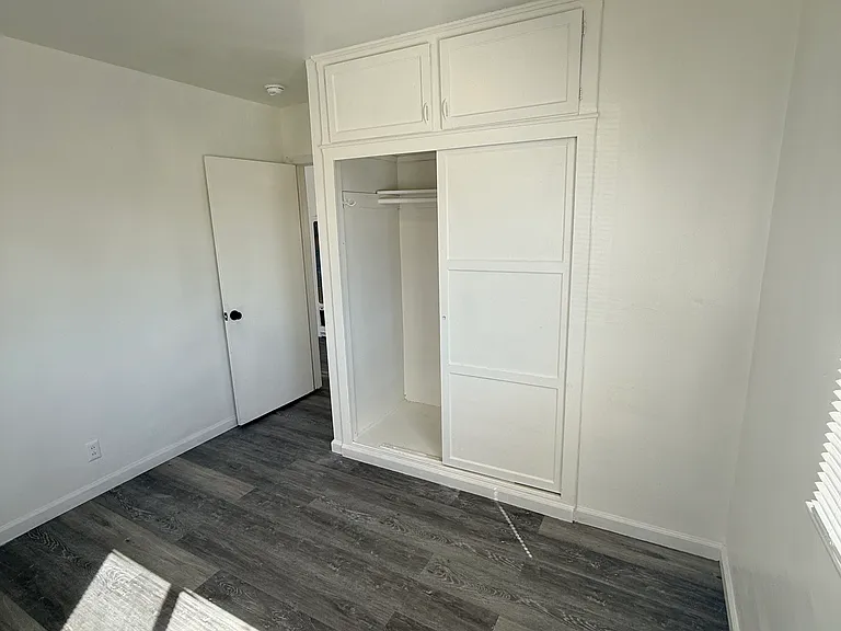 927 W Gage Ave #1 — Photo 7