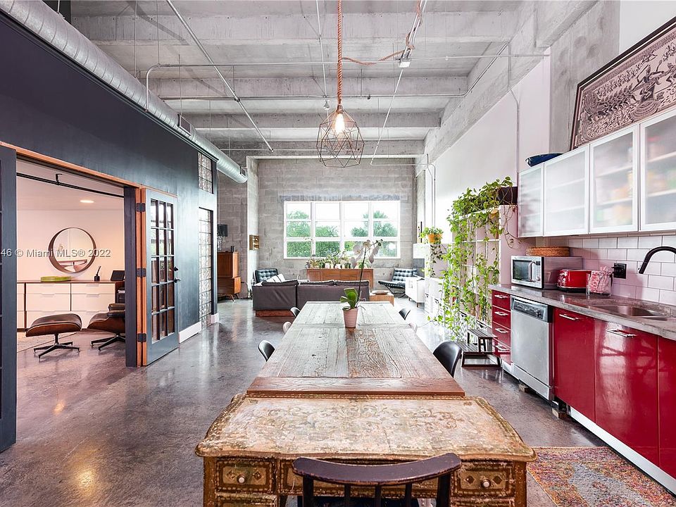 Enter to Kitchen/Dining