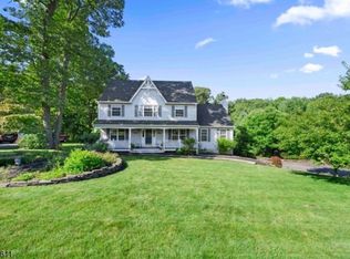 51 Fieldstone Trl, Sparta, NJ 07871