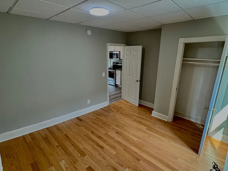 39 Illinois St #2 — Photo 10