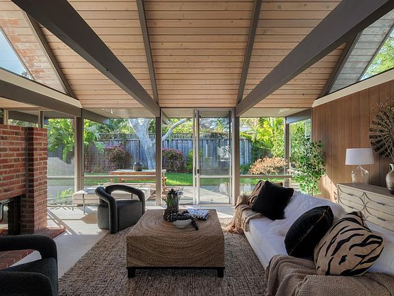 5th image of 807 Piper Ave