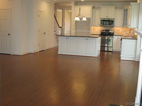 5th image of 924 Belva Ln #27