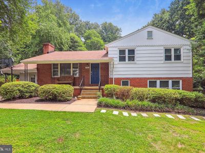 9805 Five Oaks Rd, Fairfax, VA, 22031