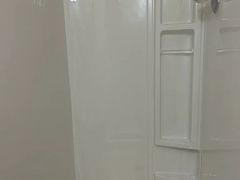 Full bathroom shower