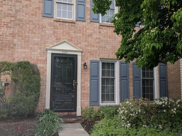 206 Tinker Dr, Chester Springs, PA 19425