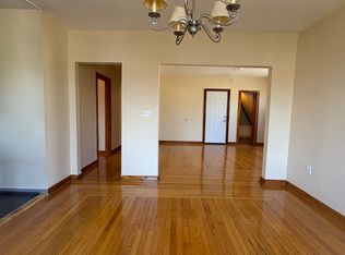104 Sea St #3, New Haven, CT 06519