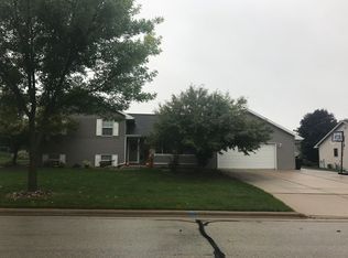 2816 Steamboat Springs Run, Green Bay, WI 54313