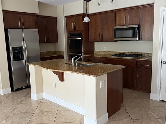 2nd image of 2555 Hampton Rd Unit 3203