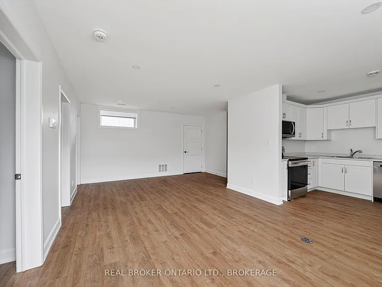 600 2nd St E #8B — Photo 42