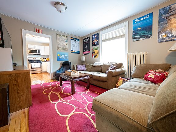 3rd image of 3200 Aldrich Ave S #2