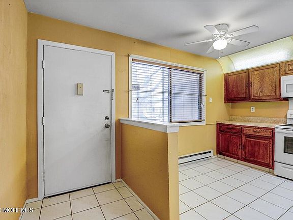 3rd image of 239 Medford Court #A
