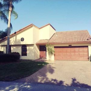 7042 Golf Pointe Cir, Tamarac, FL, 33321