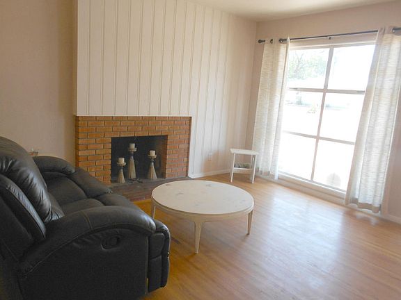 5th image of 2813 California St NE