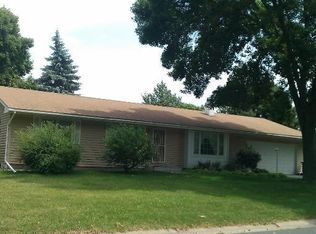 503 Redwood Ln, New Brighton, MN 55112