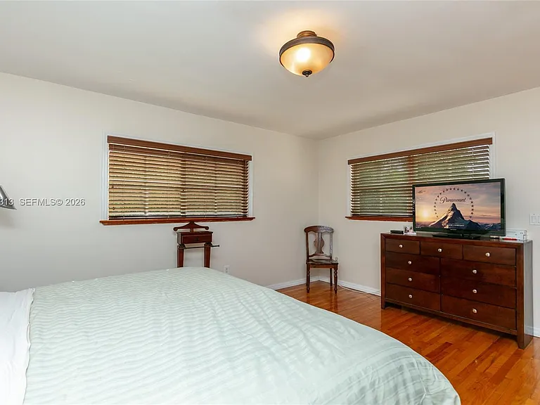 5760 SW 51st St — Photo 26