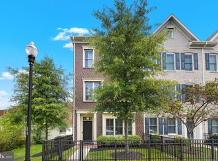 1351 Powhatan St, Alexandria, VA 22314