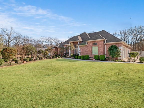 2nd image of 283 Butternut Ln