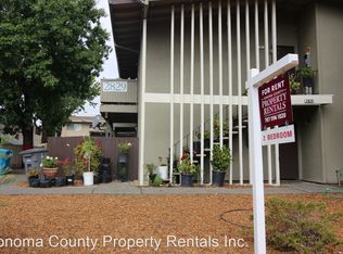 2829 Apple Valley Ln #2, Santa Rosa, CA 95403