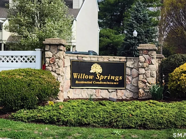 124 Willow Springs #124, New Milford, CT 06776