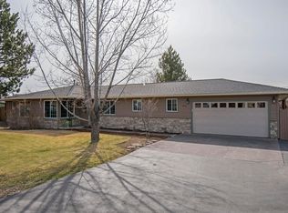 1853 SW 23rd St, Redmond, OR 97756