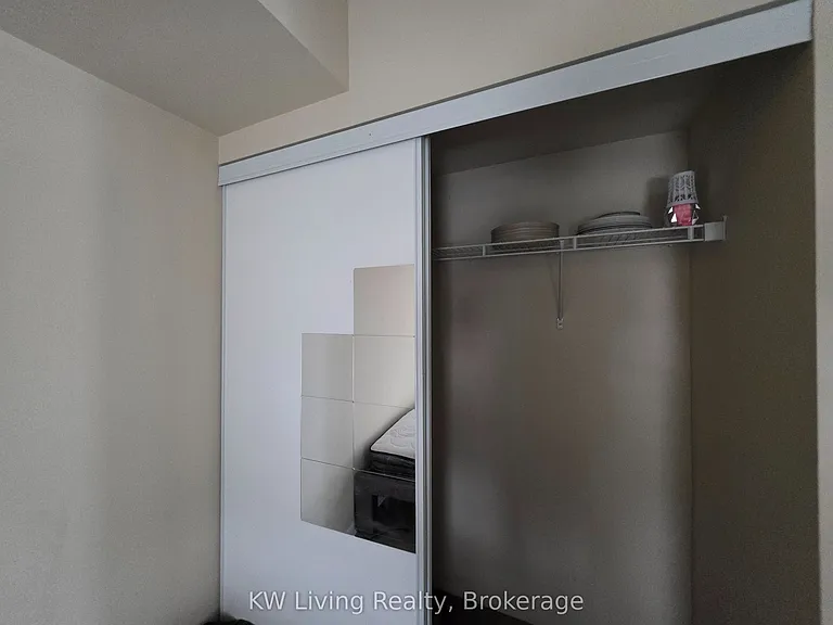 25 Town Centre Ct #2710 — Photo 9