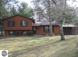 4632 E 44 Rd, CADILLAC, MI 49601