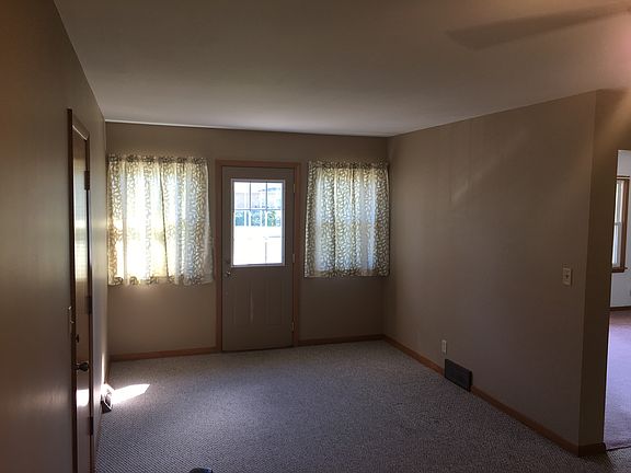 2nd image of 3005 21st Ave