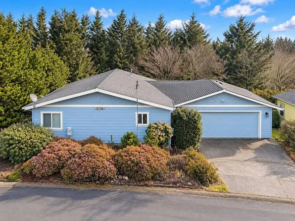 5738 NE Evergreen Ln #14, Newport, OR 97365