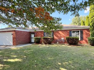 416 Hickory St NW, Demotte, IN 46310