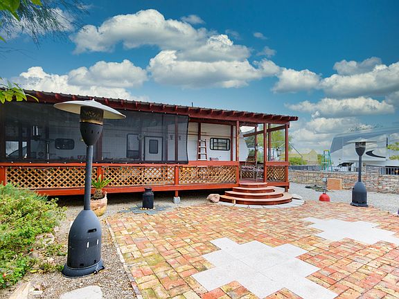 2nd image of 49724 Felspar Ave